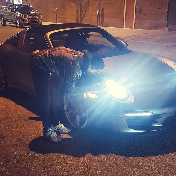 Meet your Posher, Andres felipe - Picture 1 of 2